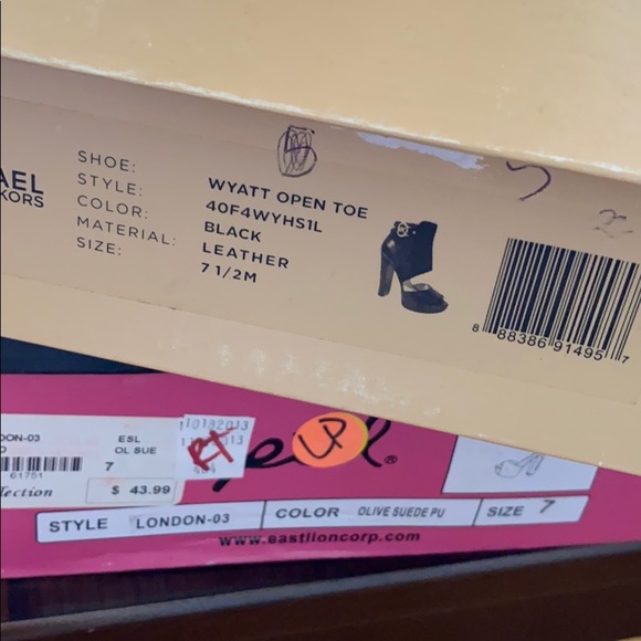 Michael Kors open toe booties - Picture 5 of 5